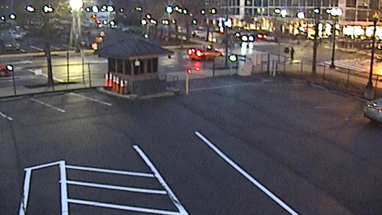 1902LOTS00Lot12SenateParking_2021-01-05_16h59min53s683ms.mp4