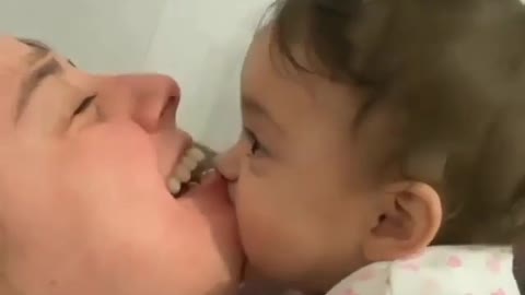 Very Cute baby| beautiful video mom baby