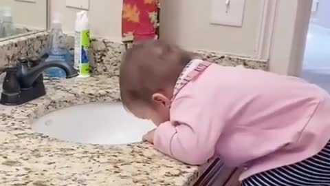 Baby funny videos 😂😅