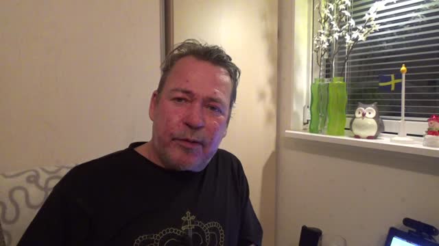 Jag matchar Stefan Löäfven och SwexitTV