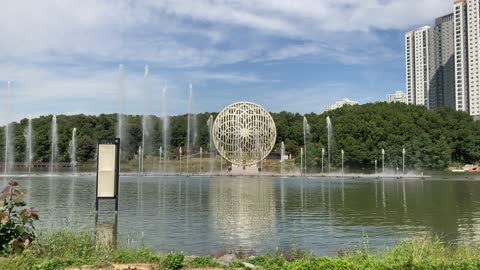 Fountain on the lake