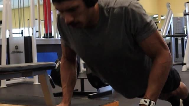 Traditional workout program - Push/Pull - Chest and Triceps