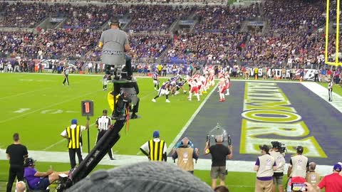 Lamar Jackson Scores Touchdown vs Chiefs