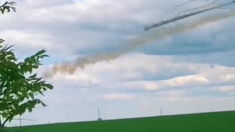 Beautiful work of a pair of Russian Air Force Su-25 attack aircrafts
