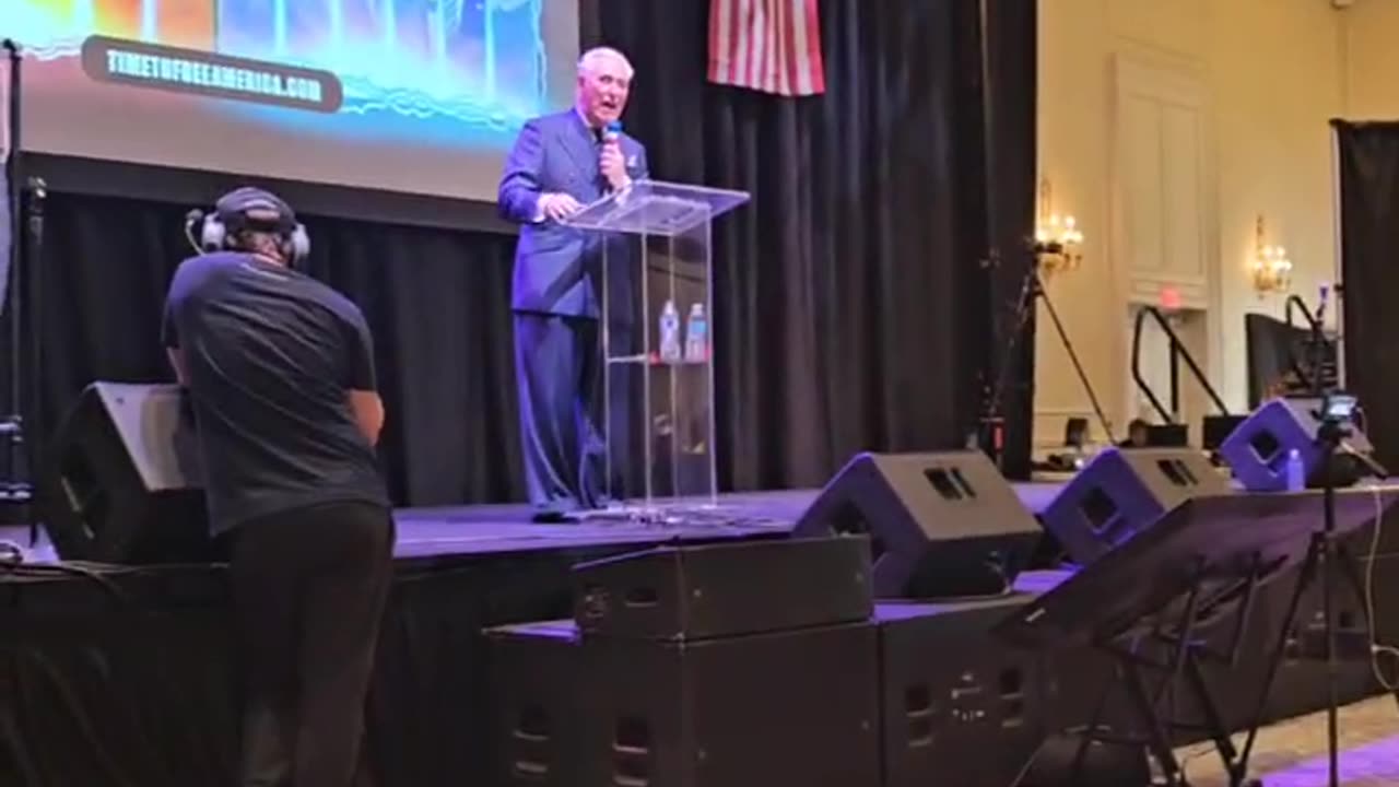 ROGER STONE @ THE REAWAKEN TOUR SPEAKS ON TRUMP