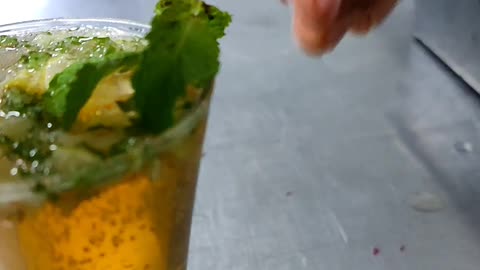 How to make lemon mint mojito||easy way to make