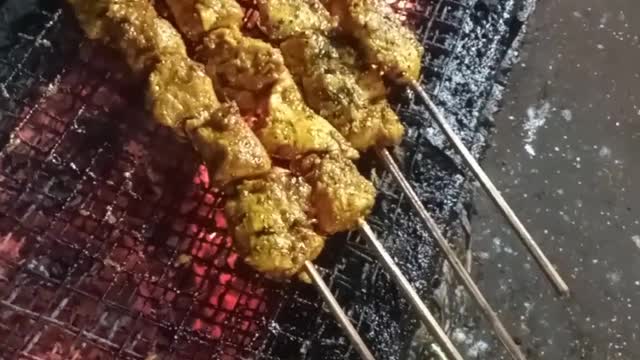 Tasty yummy 😋😋 street Food chicken kebabs # Indian street Food