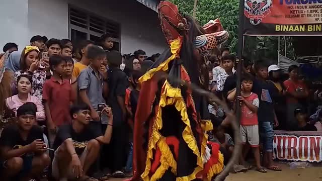 Haruskah aku mati versi singo barong