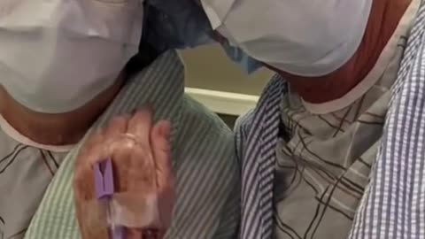 Wife donates a kidney to husband of 40+ years