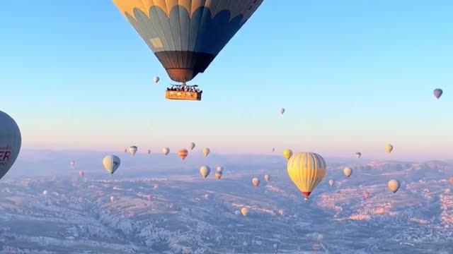 Do you play hot air balloons?