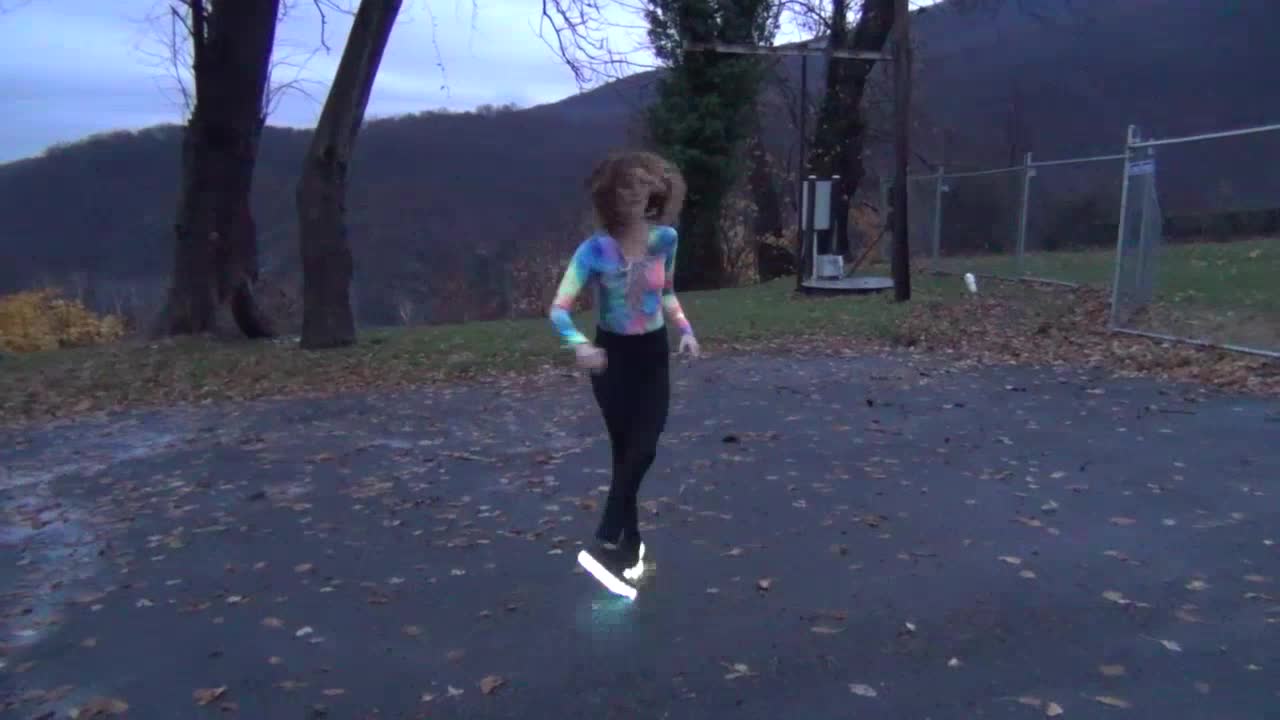 LED smart shoes create hypnotizing dance performance