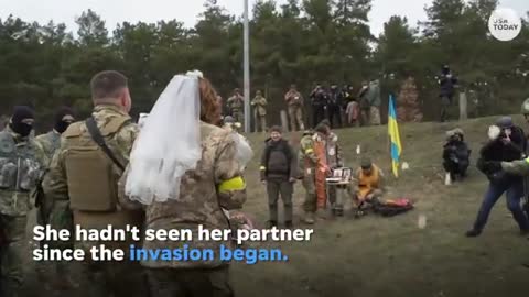 Ukrainian military couple reunites, marries while fighting invasion