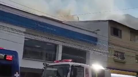 Incendio en El Poblado de Girón