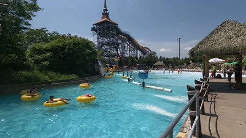 🌍 Calypso Theme Waterpark - Canada's Largest Wave Pool 🌊