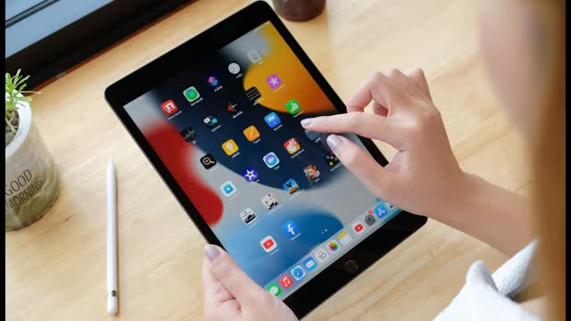 Apple's 10th Generation Low Cost Ipad Updated Chip...