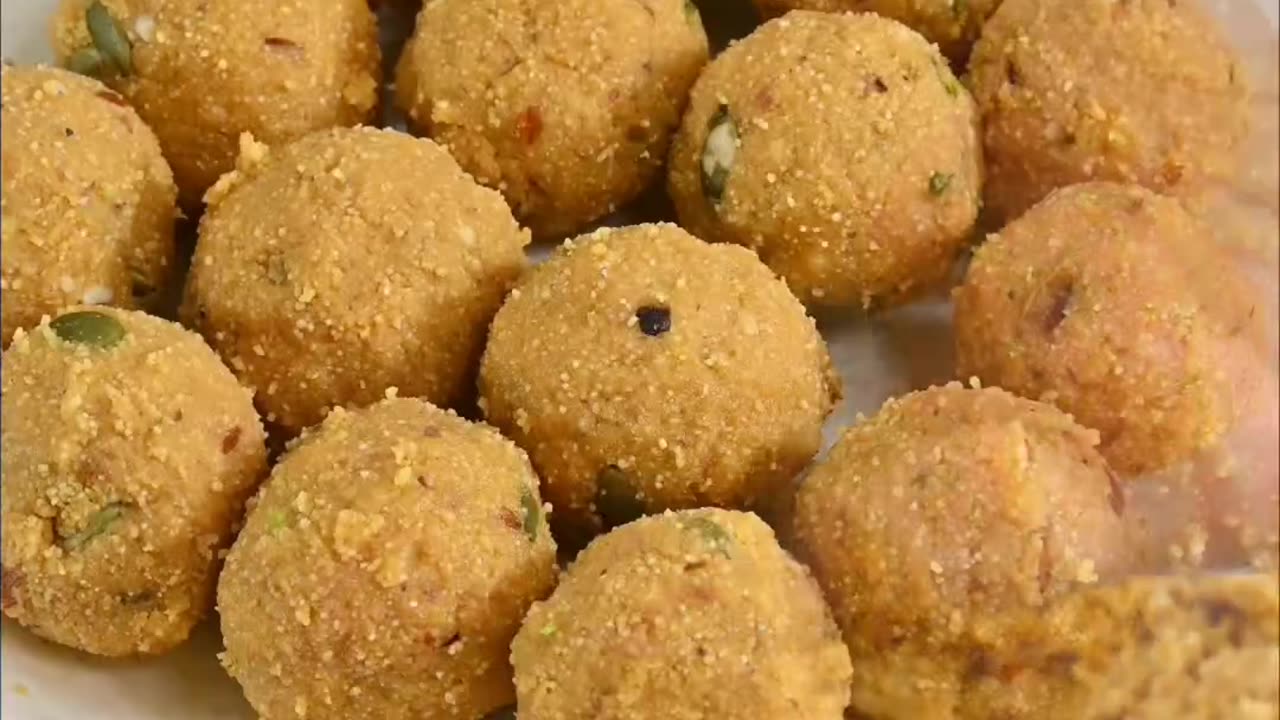 Besan Suji Ka Laddu Recipes