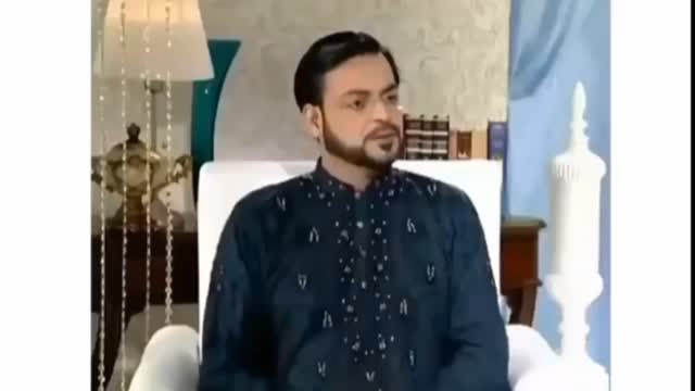 Amir liaquat meme template