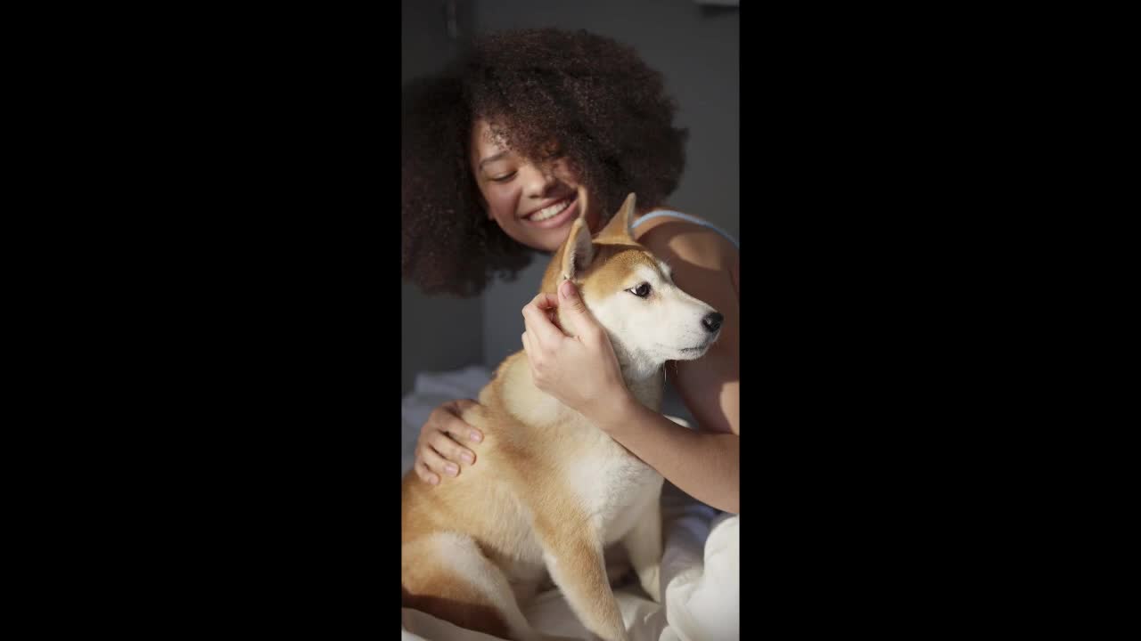 CUTE GIRL TEASING DOG WITH FOOD!