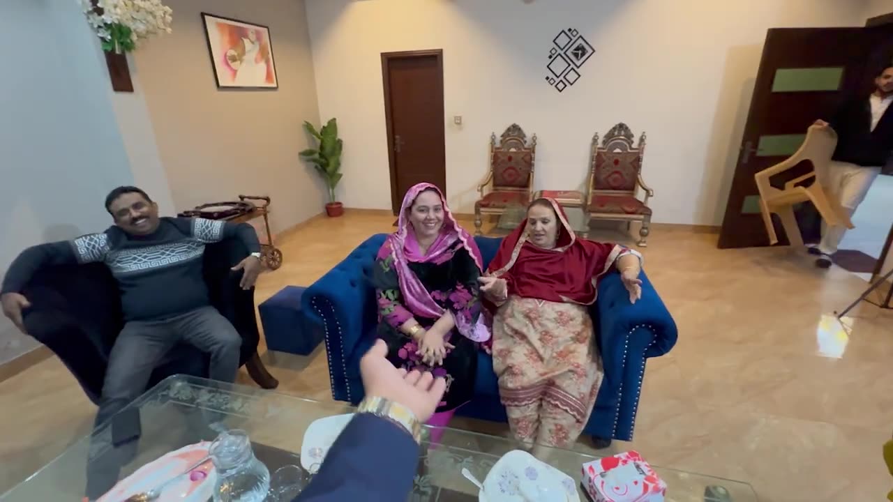 Sister Ki Shadi __ Subha Kay 4 baje Ghar Pohnchy
