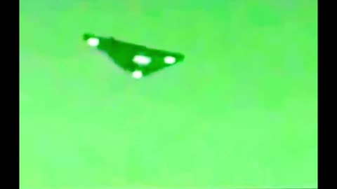 TR-3B Hovers then creates plasma sphere then disappears.