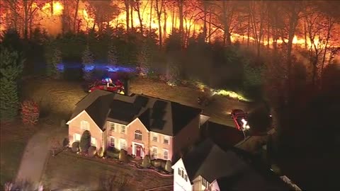 20 structures threatened as crews battle wildfire in Hainesport, NJ