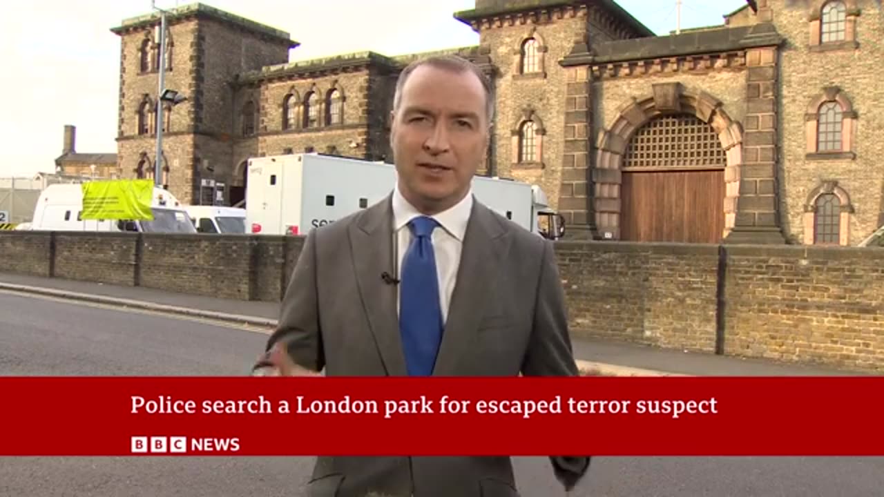 Daniel Khalife: Police search London's Richmond Park for escaped terror suspect