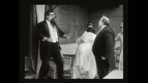 Charlie Chaplin- The Adventurer (1917) (The Original) 3-3