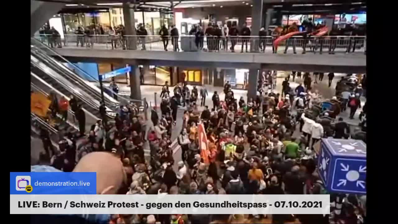 LIVE: Bern / Switzerland Protest - against the health passport - 07.10.2021