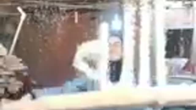 صلى على سيدنا محمد وعلى آله وصحبه