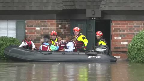 Flash flooding causes water rescues, road closures across St Louis region