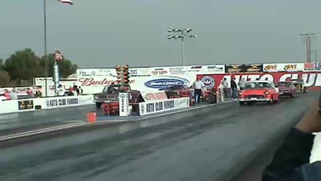 Wheelstand of Event GoodGuys Fuel & Gas Finals 2006