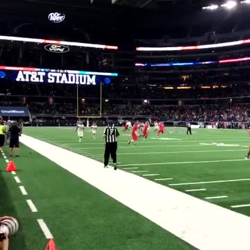 Another handle of Hail Mary pass