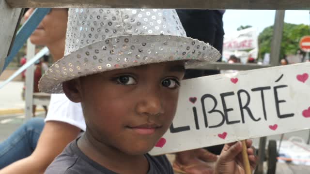 Marche pour la Liberté du 4 décembre - Nouméa