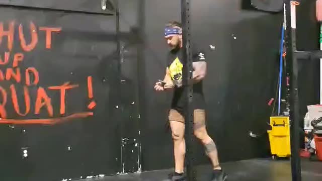 Slo mo chest to bar demo w/ cues