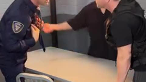 When the REAL COPS figure it out!! 😱😱…