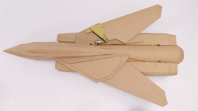 Assemble combat aircraft