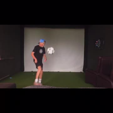 Juggle smooth kick