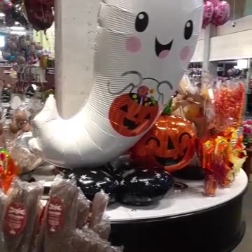 The cutest ghost balloon!