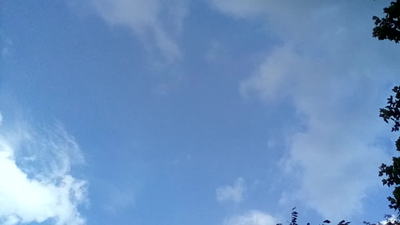 Clouds 🌫🌫🌫 building up