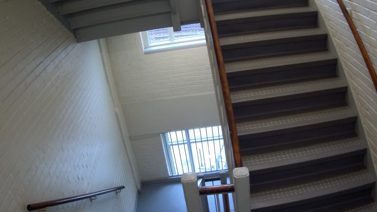 3895FHOB05Stair7_2021-01-06_08h44min29s867ms.mp4