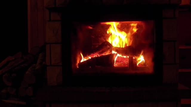 #fireplace #relaxing #christmas 🔥 Relaxing Fireplace with Burning Logs and for Stress Relief 4K UHD