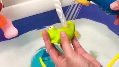 Submarine Shower 🚿 Baby Fun Bath Useful Baby Product Toys🎁Gifts for Kids Cool Toys Baby Items Tiktok