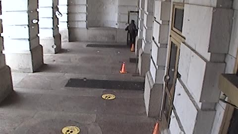 3210LHOB01MainEntranceExterior_2021-01-06_10h33min20s030ms.mp4