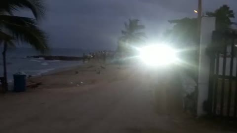 Carro en la playa de San Antero