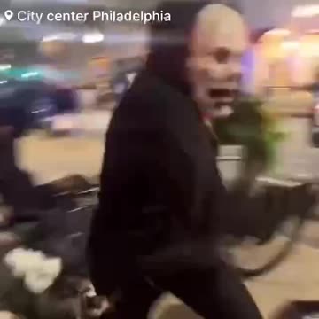 Massive wave of looting hits Philadelphia