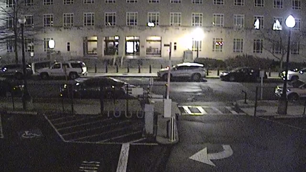 4406LOTS00Lot8-9West_2021-01-05_20h17min02s820ms.mp4