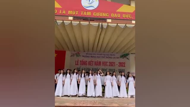 Girl 12th grade end exam Cat Ba town
