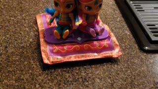 Shimmer & Shine Genies So cute Working Magic Carpet!