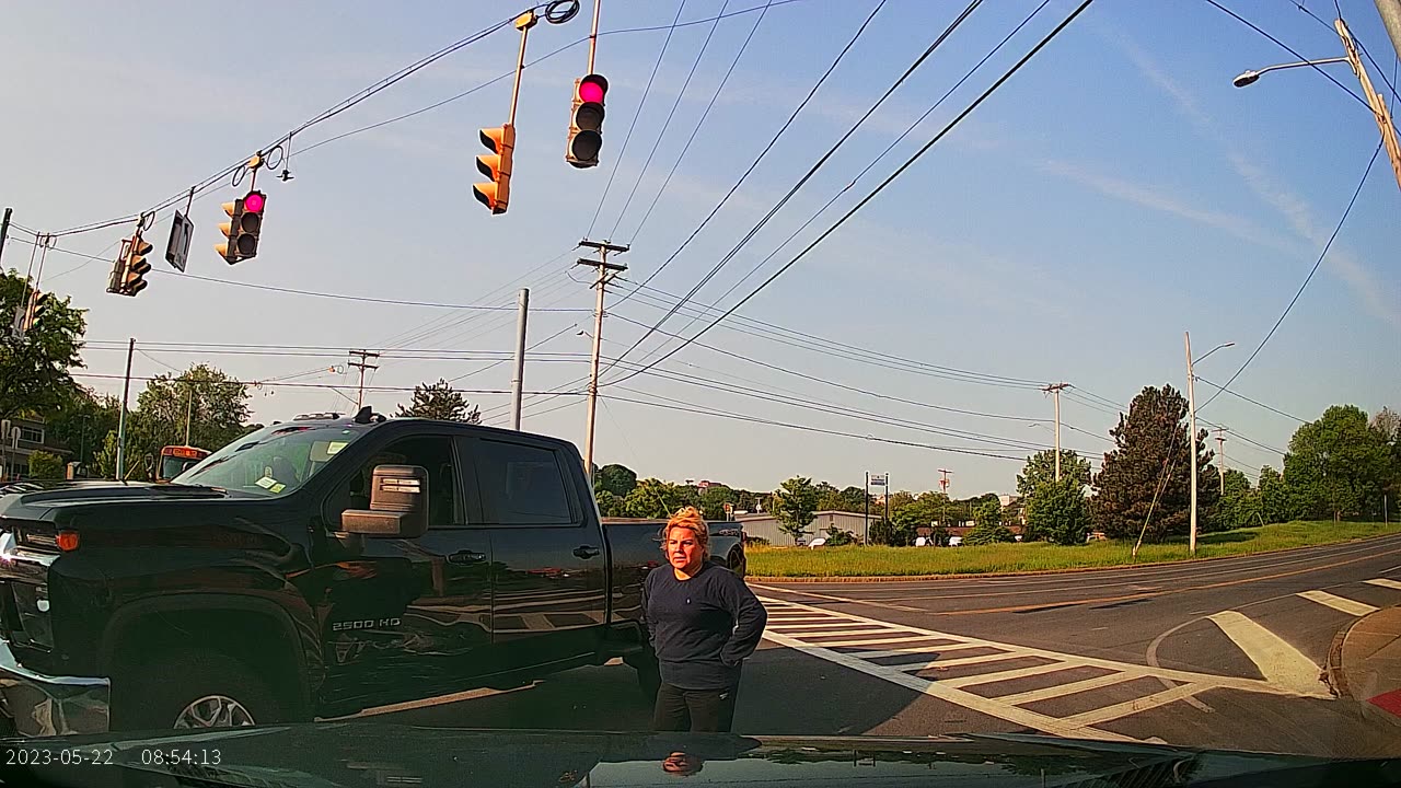 Driver Turns Left on Red and Ends Up in Collision