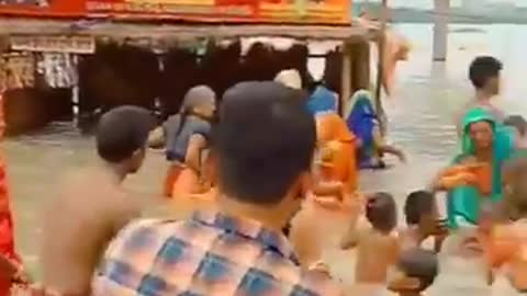 Mangal murari ram dulare aan padi mai terey dwarey